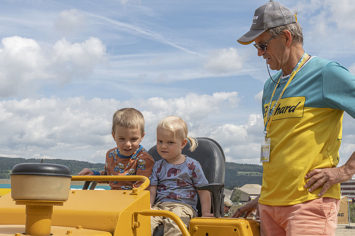 Baggerfahren mit den Junioren